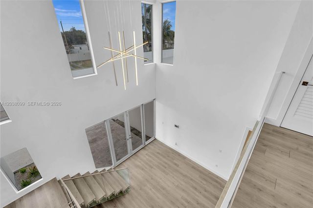 10755 SW 52nd Ter, Miami, FL 33165