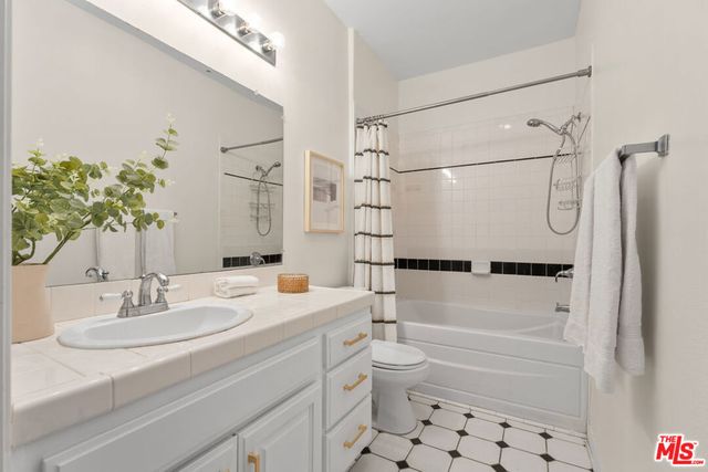 3603 Dunn Drive 102, Los Angeles, CA 90034