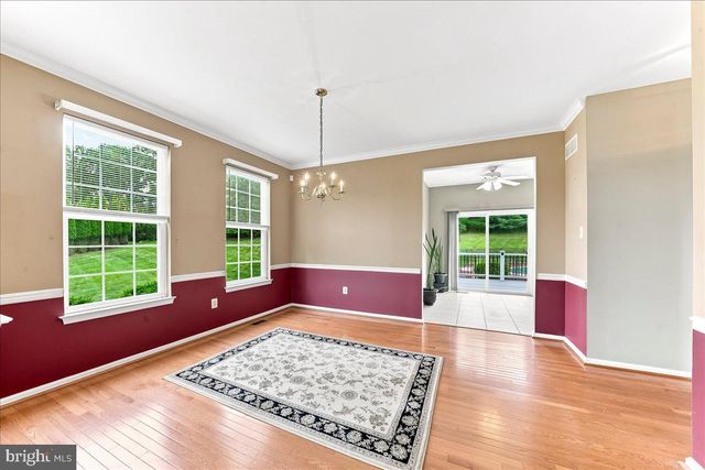 310 COUNTRY RIDGE DR, Royersford, PA 19468