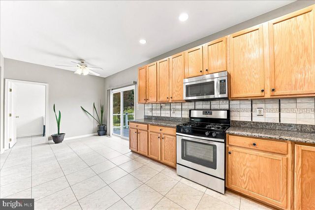 310 COUNTRY RIDGE DR, Royersford, PA 19468