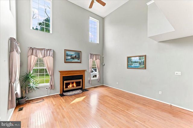 310 COUNTRY RIDGE DR, Royersford, PA 19468