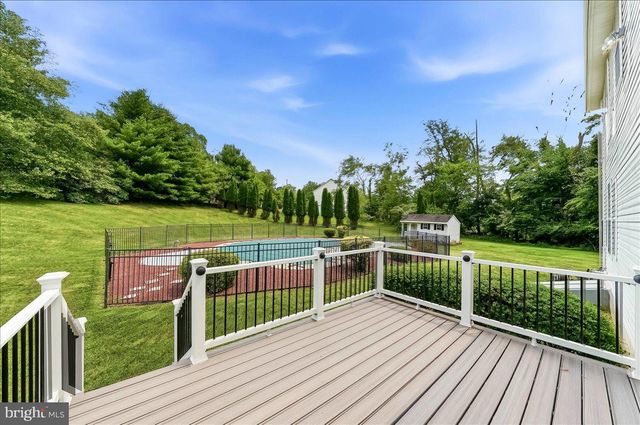 310 COUNTRY RIDGE DR, Royersford, PA 19468