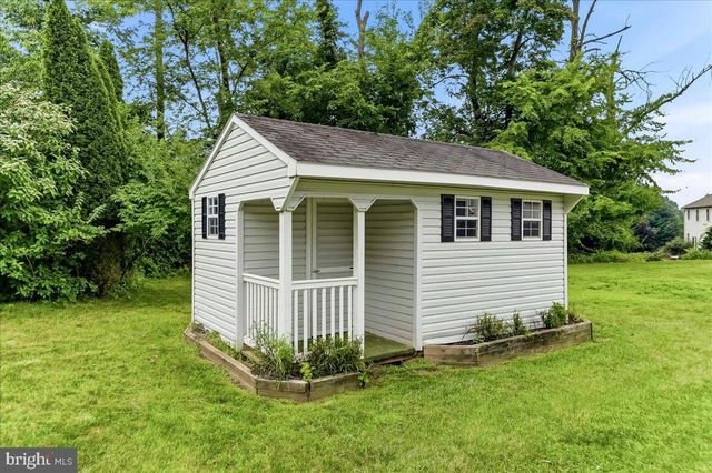 310 COUNTRY RIDGE DR, Royersford, PA 19468