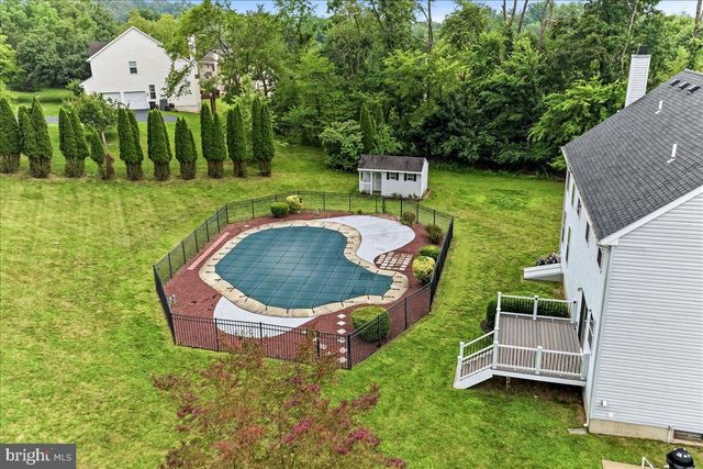 310 COUNTRY RIDGE DR, Royersford, PA 19468