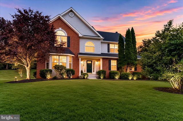 310 COUNTRY RIDGE DR, Royersford, PA 19468