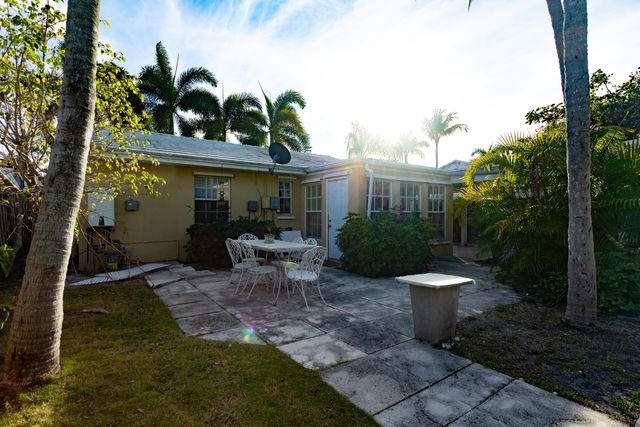 245 Cortez Road B, West Palm Beach, FL 33405