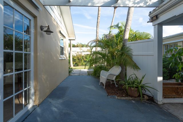 245 Cortez Road B, West Palm Beach, FL 33405