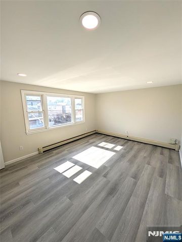 228 Cleveland Avenue, Harrison, NJ 07029