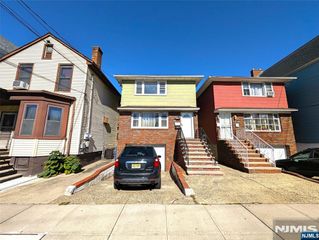 228 Cleveland Avenue, Harrison, NJ 07029