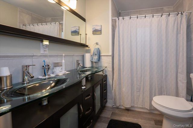 347 Lakeland Avenue, Sayville, NY 11782