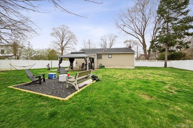 347 Lakeland Avenue, Sayville, NY 11782