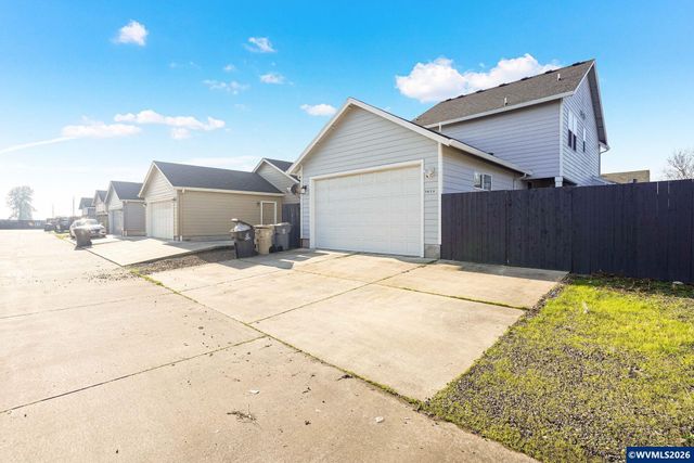 3824 Ryunkin St SE, Albany, OR 97322