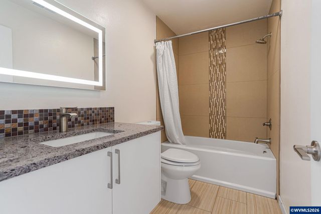3824 Ryunkin St SE, Albany, OR 97322