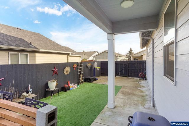 3824 Ryunkin St SE, Albany, OR 97322