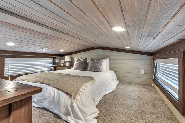 42 Oakleaf Trl, Tracy City, TN 37387