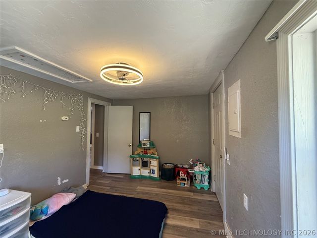 220 E Audd Avenue, Checotah, OK 74426