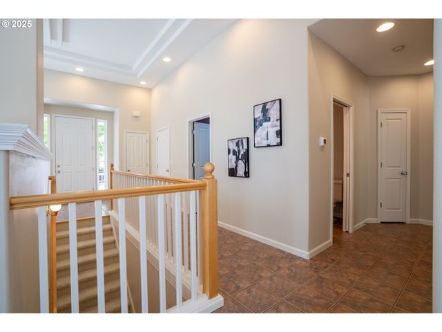 9614 Nw DURRETT St, Portland, OR 97229