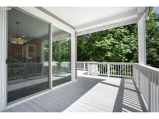 9614 Nw DURRETT St, Portland, OR 97229