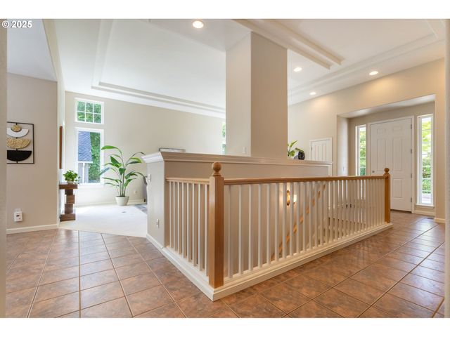 9614 Nw DURRETT St, Portland, OR 97229