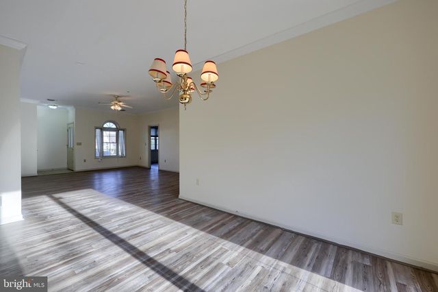 130 LEONARD LN, Harrisburg, PA 17111