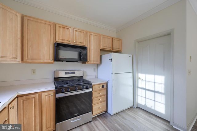 130 LEONARD LN, Harrisburg, PA 17111