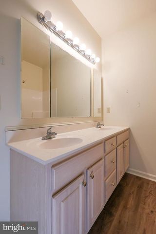 130 LEONARD LN, Harrisburg, PA 17111