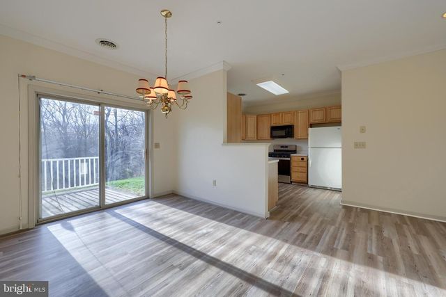 130 LEONARD LN, Harrisburg, PA 17111