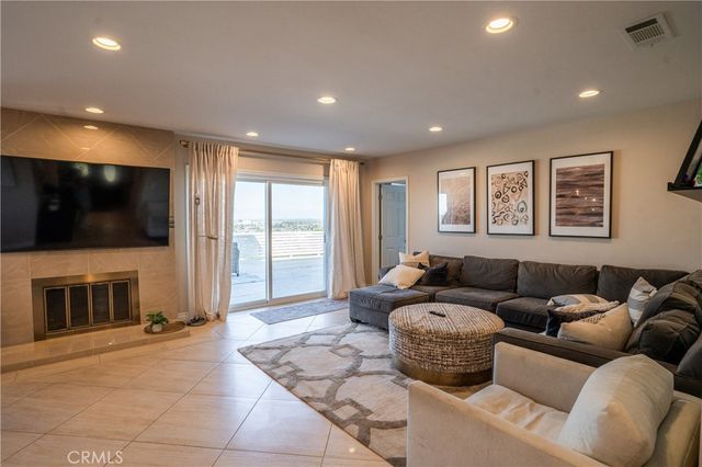 2067 Glentree, Lomita, CA 90717