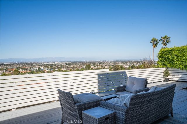 2067 Glentree, Lomita, CA 90717