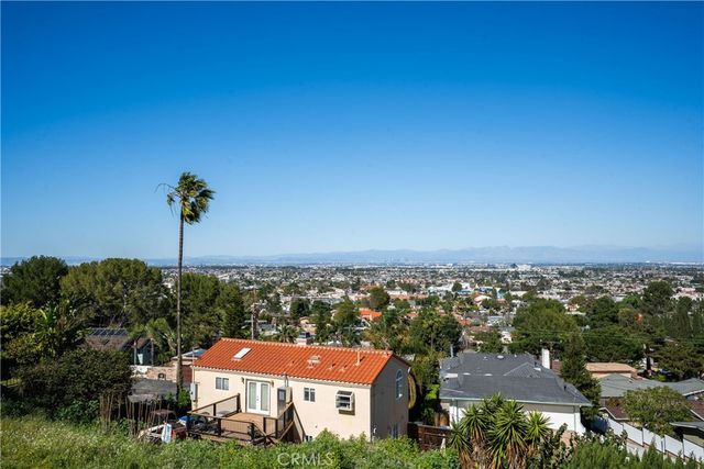 2067 Glentree, Lomita, CA 90717