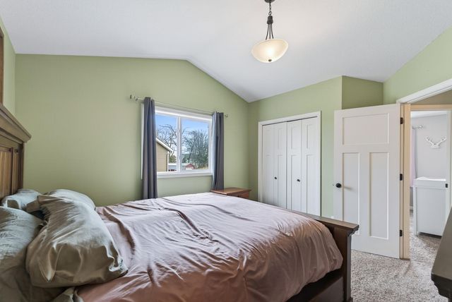 25495 10th Street W, Zimmerman, MN 55398