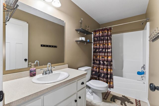 25495 10th Street W, Zimmerman, MN 55398