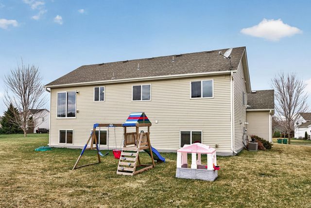 25495 10th Street W, Zimmerman, MN 55398