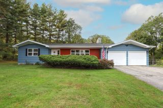 4 Kenmere Boulevard, Danbury, CT 06810