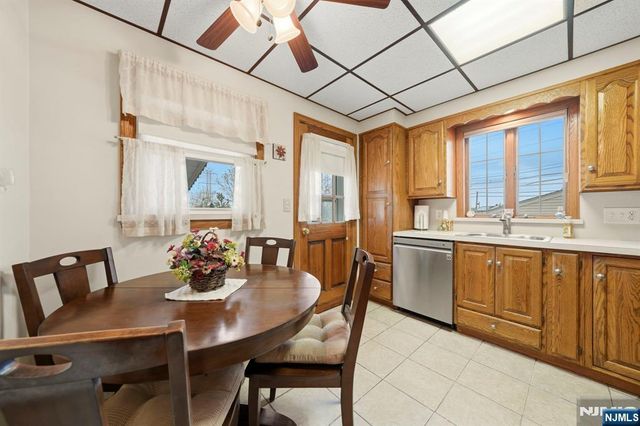 32 Crestwood Avenue, Nutley, NJ 07110