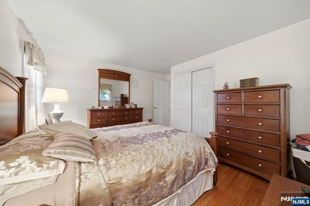 32 Crestwood Avenue, Nutley, NJ 07110