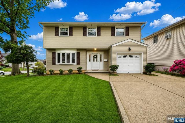 32 Crestwood Avenue, Nutley, NJ 07110