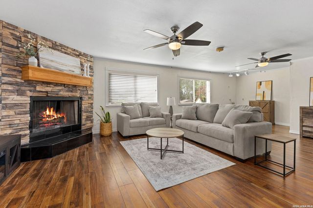 1636 MARIGOLD DR, New Braunfels, TX 78130