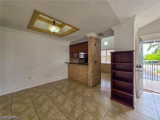 3407 Winkler AVE 304, Fort Myers, FL 33916