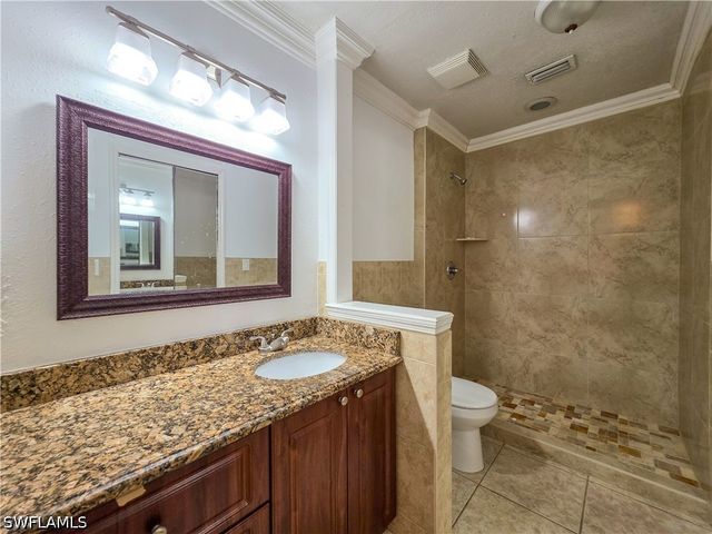 3407 Winkler AVE 304, Fort Myers, FL 33916