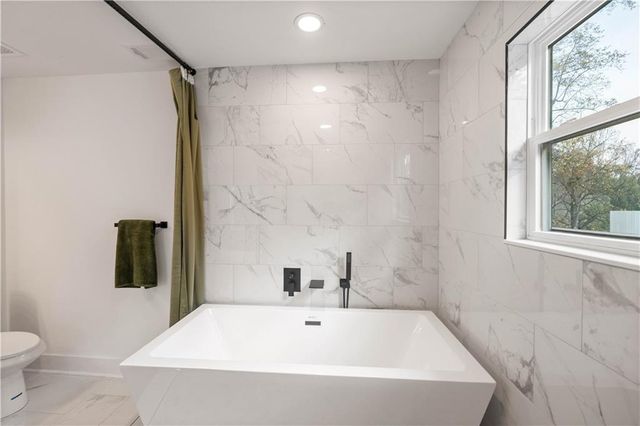 2167 Main NW Street, Atlanta, GA 30318