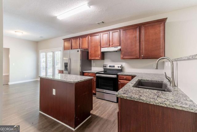 6757 Delaware Bend, Fairburn, GA 30213