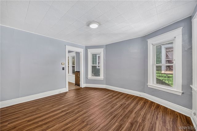 563 Humboldt Parkway Lower, Buffalo, NY 14208