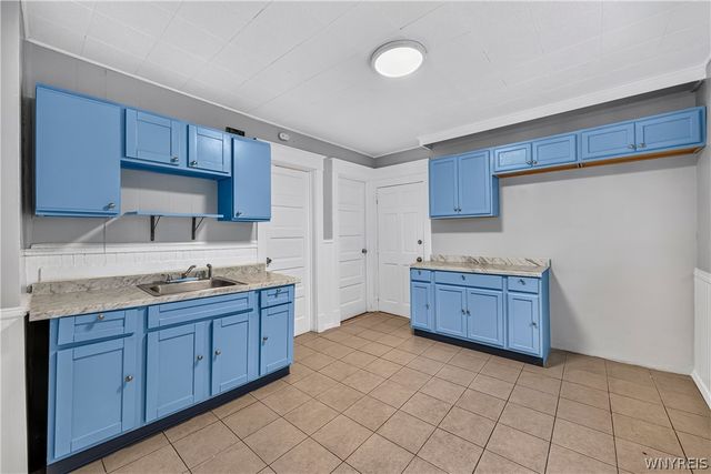 563 Humboldt Parkway Lower, Buffalo, NY 14208