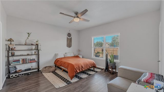1944 Eastern Finch, New Braunfels, TX 78130