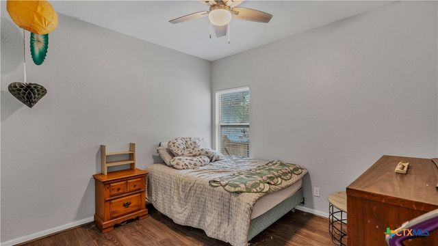 1944 Eastern Finch, New Braunfels, TX 78130