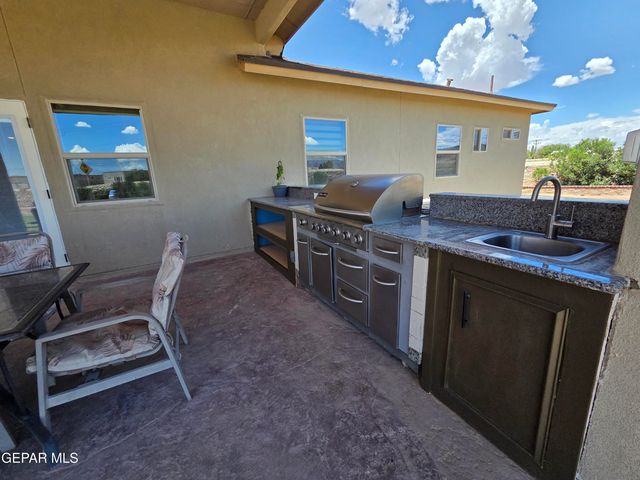 6300 CAMINO PINON Place, El Paso, TX 79932