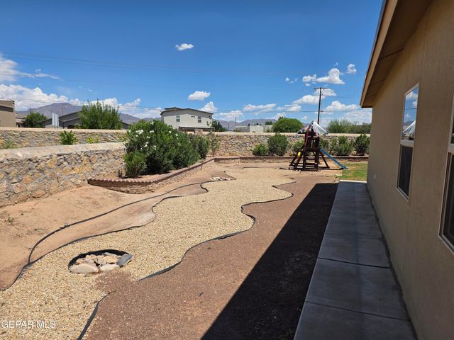 6300 CAMINO PINON Place, El Paso, TX 79932