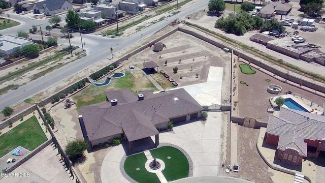 6300 CAMINO PINON Place, El Paso, TX 79932