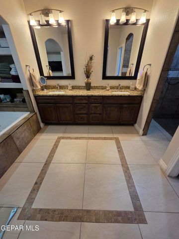 6300 CAMINO PINON Place, El Paso, TX 79932